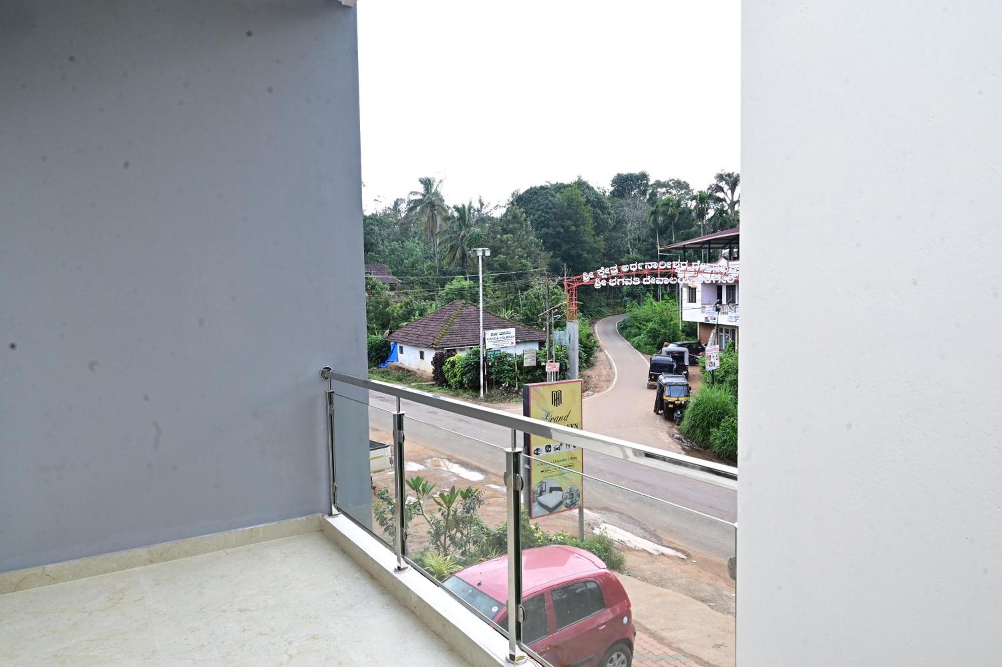Grand Misty Heaven Villa Madikeri Eksteriør bilde